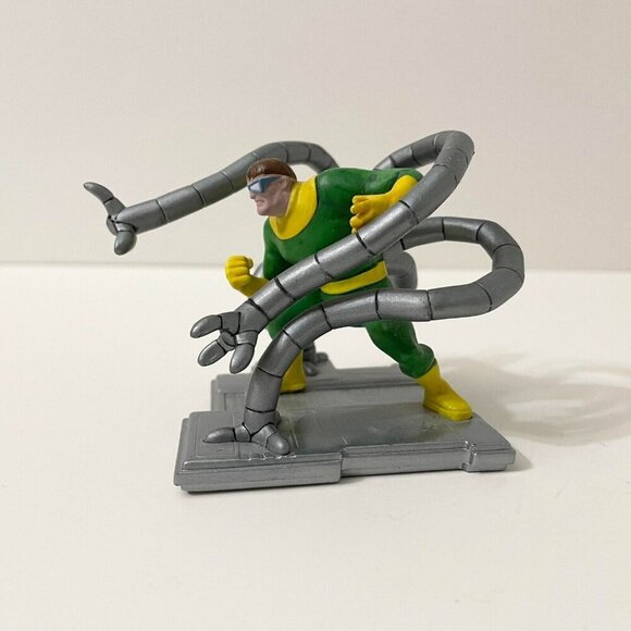 2011 Marvel Spiderman Villain Dr Octopus 3 Inch Tall Action Figure on Base - Picture 3 of 14